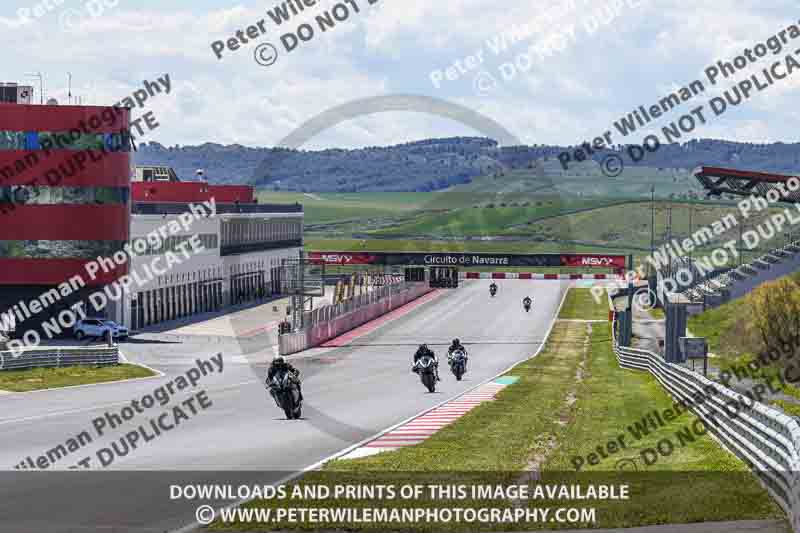 cadwell no limits trackday;cadwell park;cadwell park photographs;cadwell trackday photographs;enduro digital images;event digital images;eventdigitalimages;navarra;no limits trackdays;peter wileman photography;racing digital images;trackday digital images;trackday photos